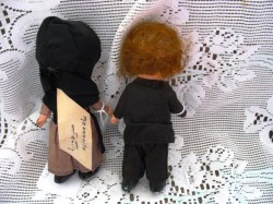 mennonite couple main_01